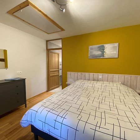 サン・ティリュー・ラ・ペルシュ Veyrinas 43 Bed & Breakfast エクステリア 写真
